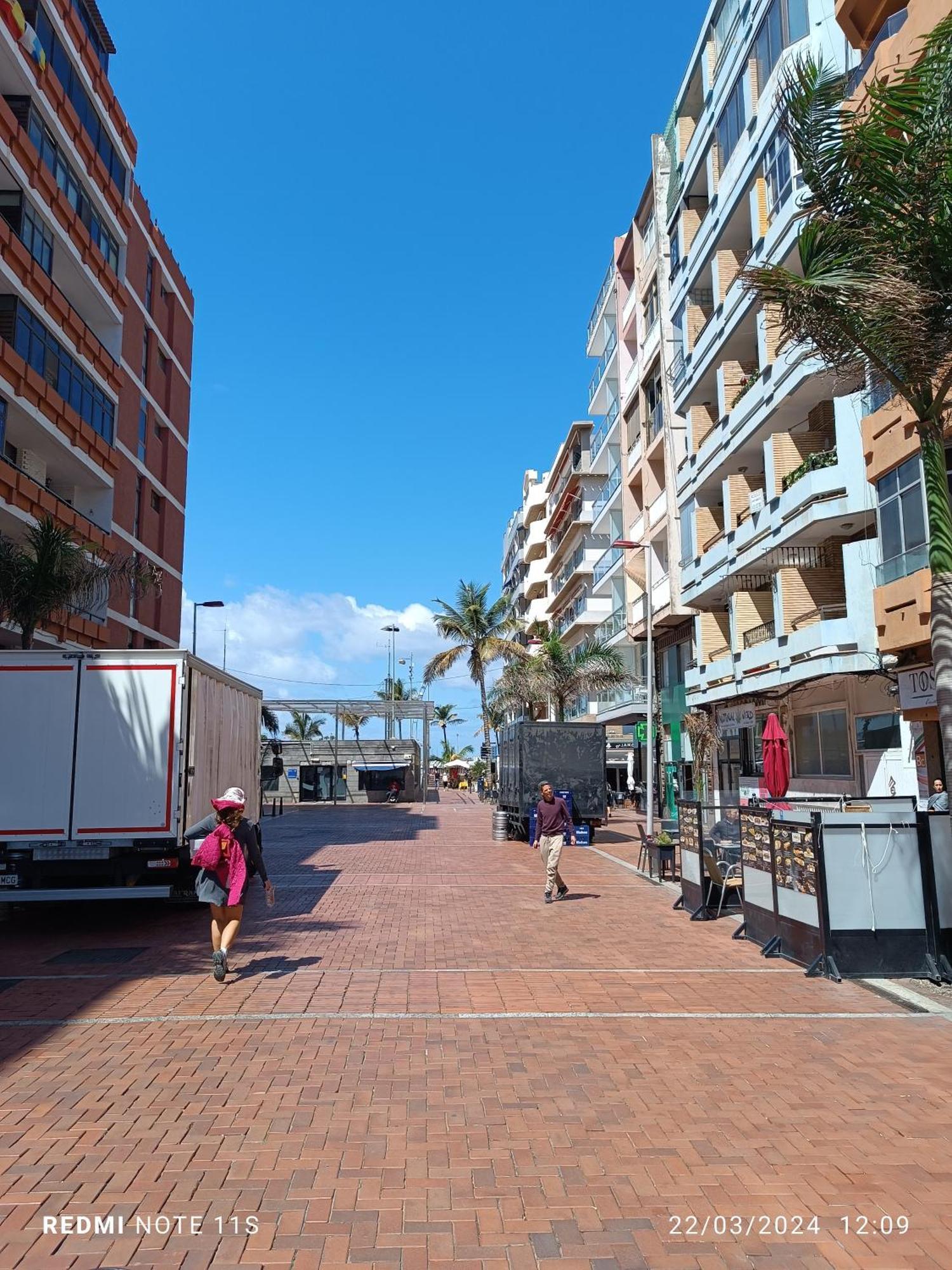 Canteras Beach Crush Las Palmas de Gran Canaria Exterior photo